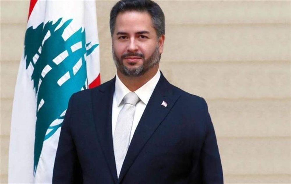 قرار بتوقيف وزير الاقتصاد السابق أمين سلام