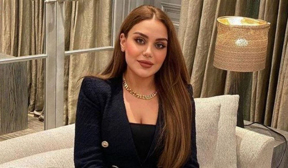 بفستان أحمر مثير... هكذا احتفلت ابنة هيفاء وهبي بعيد الحب مع حبيبها الخليجي الثري (صورة)