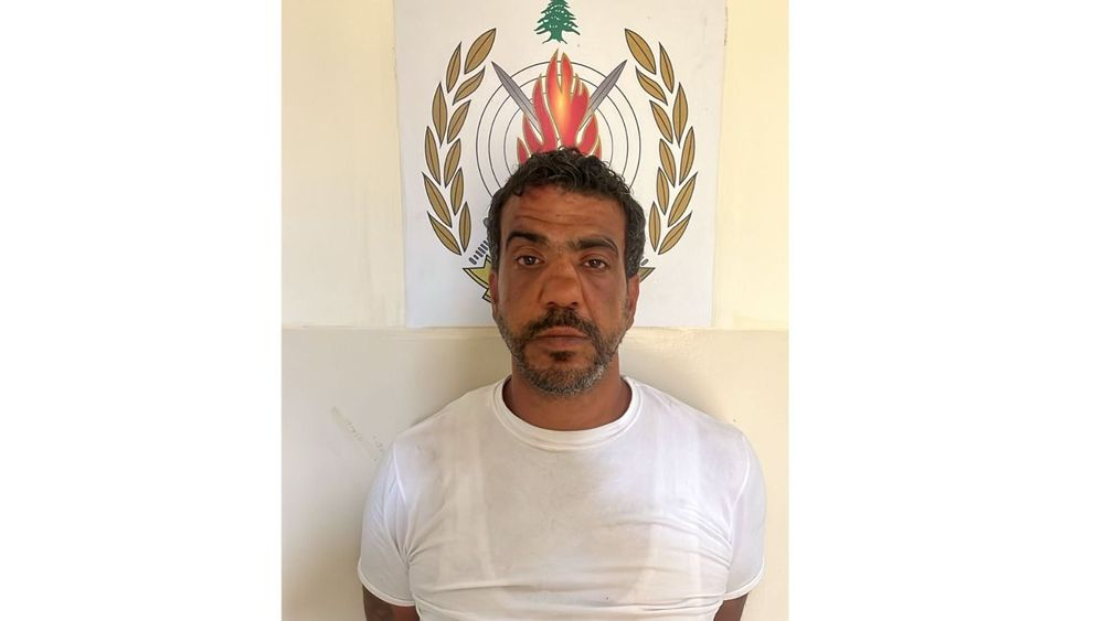 احتجز إحدى الفتيات منتحلاً صفة أمنيّة.. إليكم التفاصيل