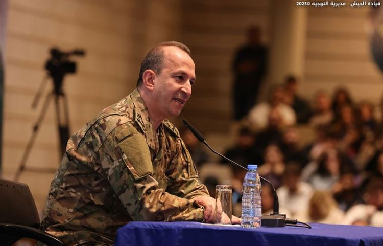 قائد الجيش في جلسة مصارحة...تصريحات للمرّة الأولى!