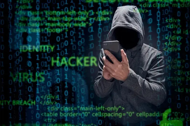 5 إعدادات تحصّن هاتفك من التجسس... فعّلها فورًا!