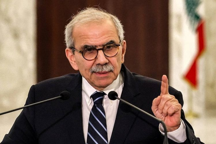نواف سلام: متى تنتهي المسرحية؟ 