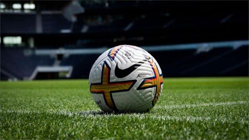 بعد إصابته بالتهاب رئوي.. وفاة لاعب كرة قدم شهير (صورة) 