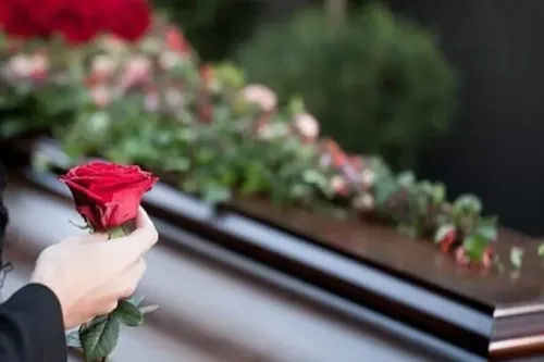 خطأ جراحي ينهي حياة مؤثرة تجميل.. ما الذي حصل؟