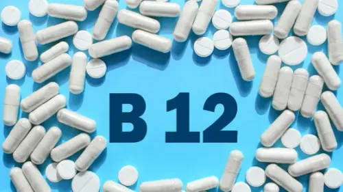 إشارات صادمة تكشف نقص فيتامين B12 في جسمك… هل تعاني منها؟