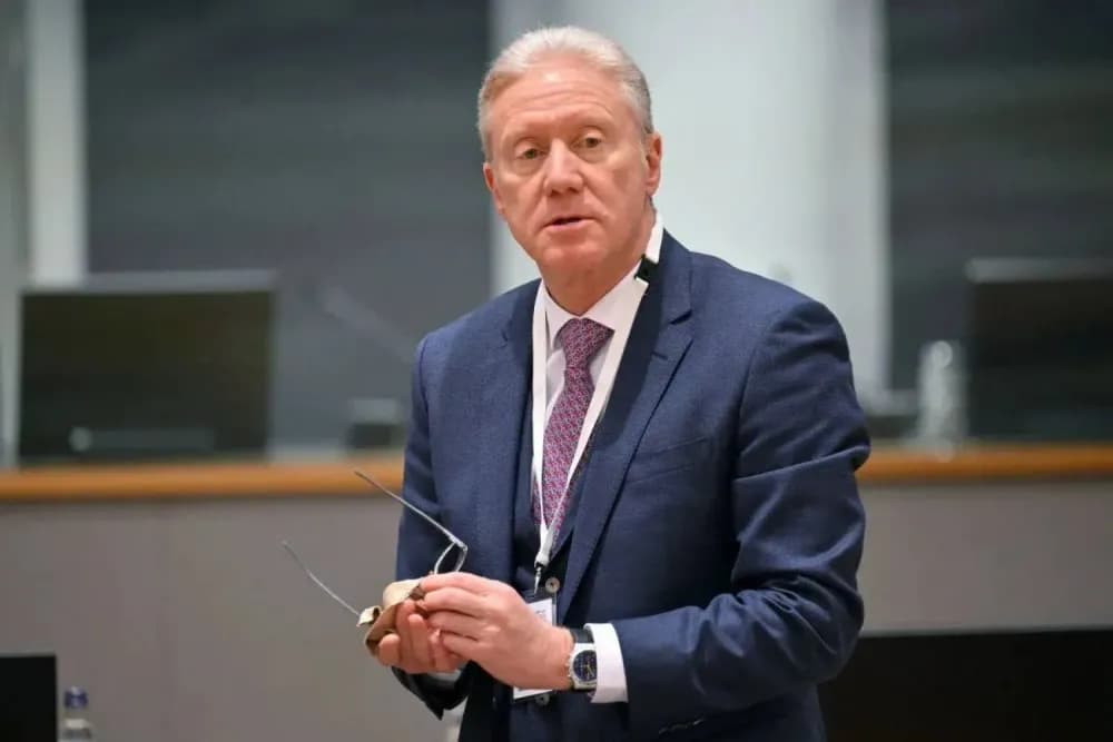 هل سيُستبعد يوسف رجي من الحكومة؟