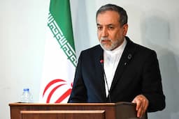 عراقجي:الحزب جاهز... وطهران خلفه