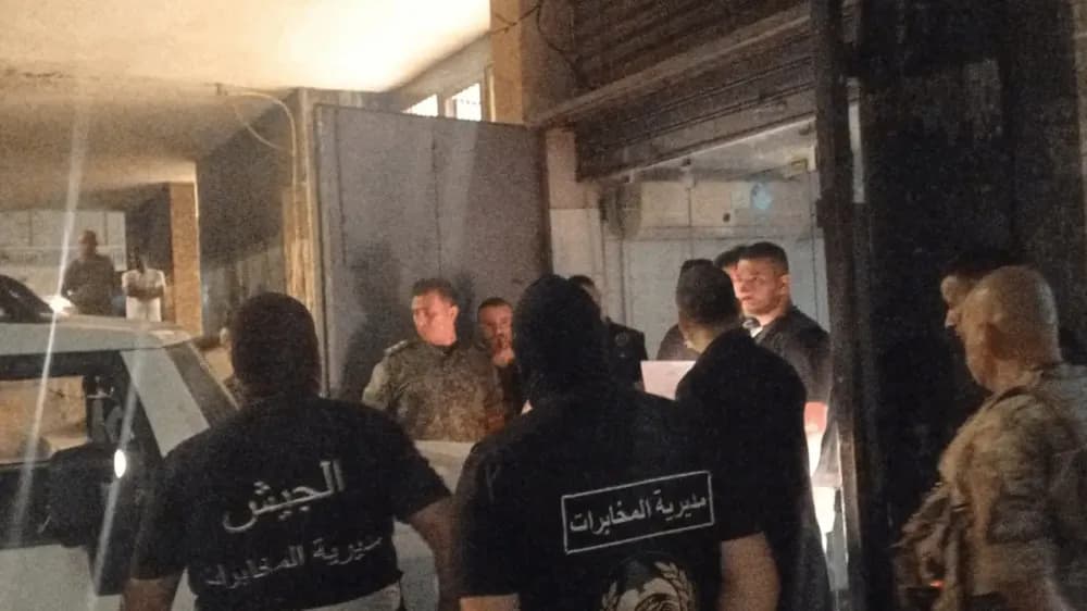 مداهمة وإقفال مستودع ... ماذا يجري في بيروت؟