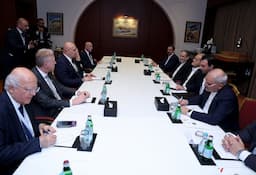 عون وبزشكيان يؤكّدان عدم التدخل في الشؤون الداخلية