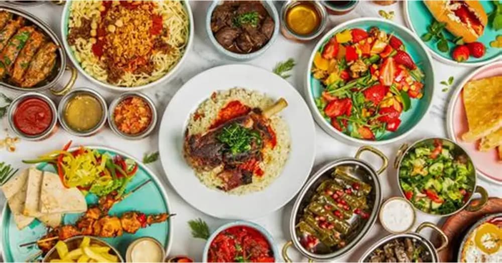 حليب محمّض وبيتزا على المجلى...بالأسماء هذه المطاعم تعرّضكم للتسمّم