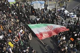 وثائق مسرّبة.. هل صحيح أن إيران اقتربت من الانهيار؟