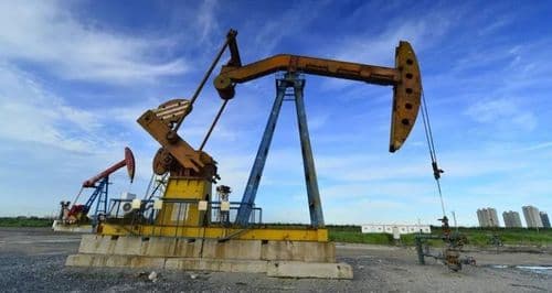 تراجع في أسعار النفط بعد تقرير مخزون الخام 