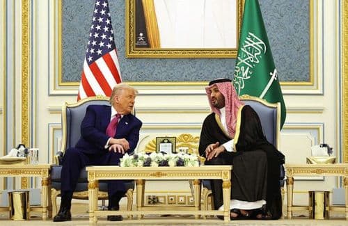 السعودية تبحث اتفاق دفاعي مع إدارة ترامب