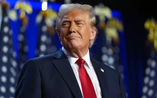 مسلّح دخل مقرّ ترامب لقتله.. إليكم ماذا حصل!