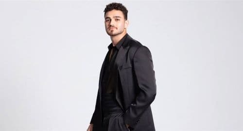 "ناس تافهة وجاهلة متلكم"... بالفيديو: هكذا ردّ ملك جمال لبنان على منتقديه!