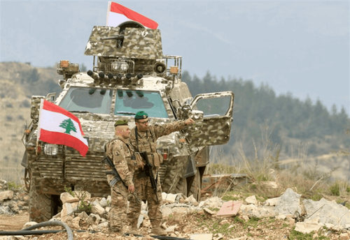 من بينهم سوري وآخر عراقي... الجيش يوقف خلية إرهابية!