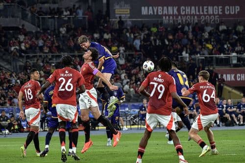 كوارث مانشستر يونايتد تلاحقه إلى آسيا!