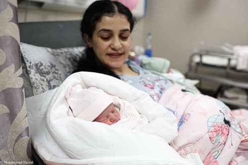 أسير بالمؤبد يصبح أباً بطريقة استثنائية.. إليكم قصة علي وأوتار