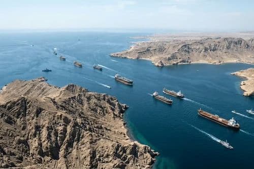 مضيق هرمز أمام تطور جديد.. ماذا تخطط واشنطن؟