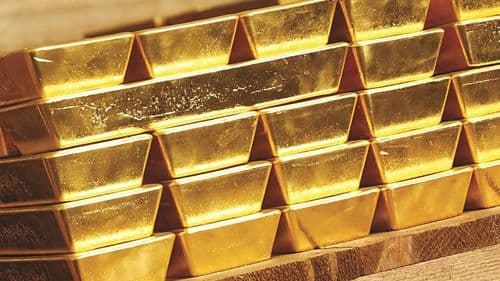 الذهب يعود إلى التراجع.. إليكم السعر الجديد!