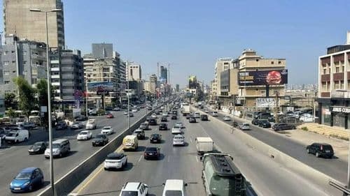 ما فعله على طريق ضبية جعله بقبضة الأمن.. إليكم الفيديو!