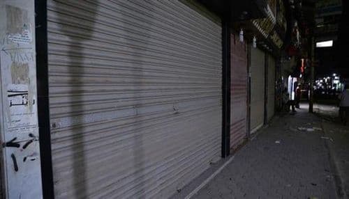 دولة عربية تُحدّد موعدًا صارمًا للإغلاق عند 9 مساءً... والسبب!