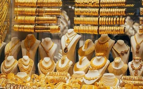 تراجع جديد في أسعار الذهب.. كم أصبح سعر الأونصة؟
