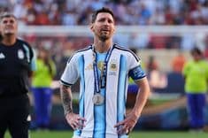 بعد خسارة كأس العالم.. الفيفا يوجّه ضربة لميسي!