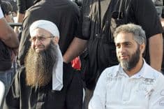 مع أم ضدّ تبرئة فضل شاكر؟