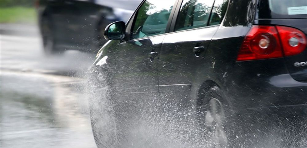 قنابل موقوتة على الطرقات اللّبنانية… تحذير عاجل!