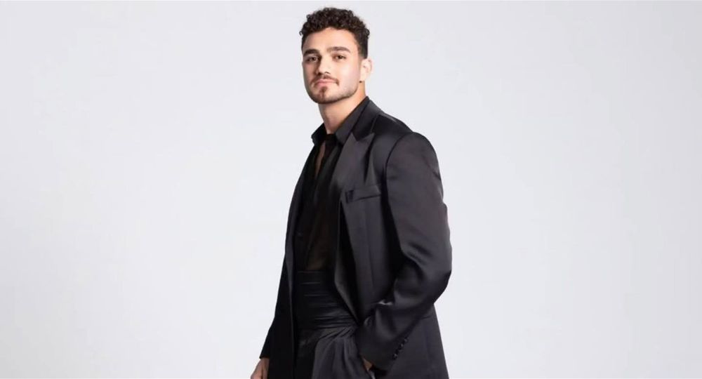 "ناس تافهة وجاهلة متلكم"... بالفيديو: هكذا ردّ ملك جمال لبنان على منتقديه!