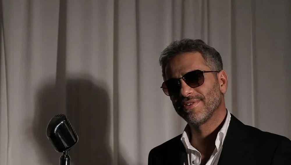 بعد محاولة إحراق منزله وتهديده… هل يعتزل فضل شاكر الغناء؟