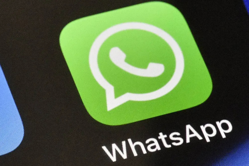 واتساب صار بمصاري؟ الحقيقة الكاملة وراء الاشتراك الجديد