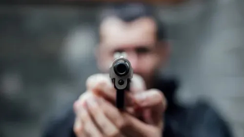 مأساة في شحيم... أب يطلق النار على ابنته ثم ينتحر!